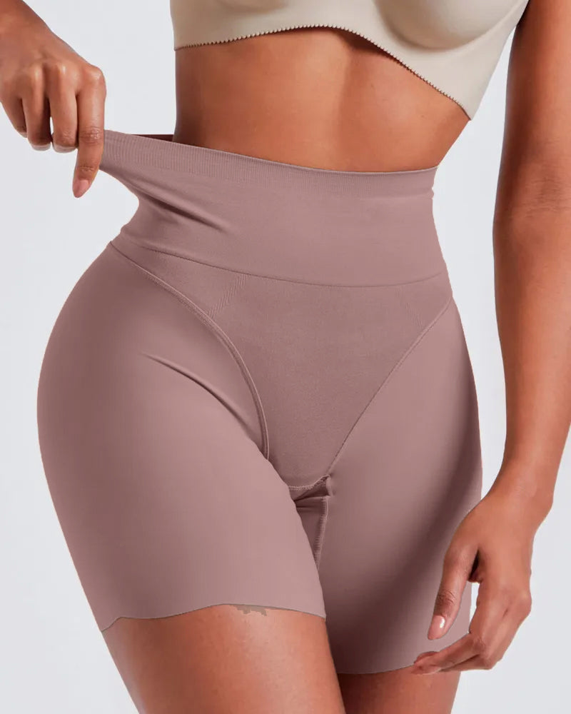 Shaping shorts that slim Zaprada's waist.