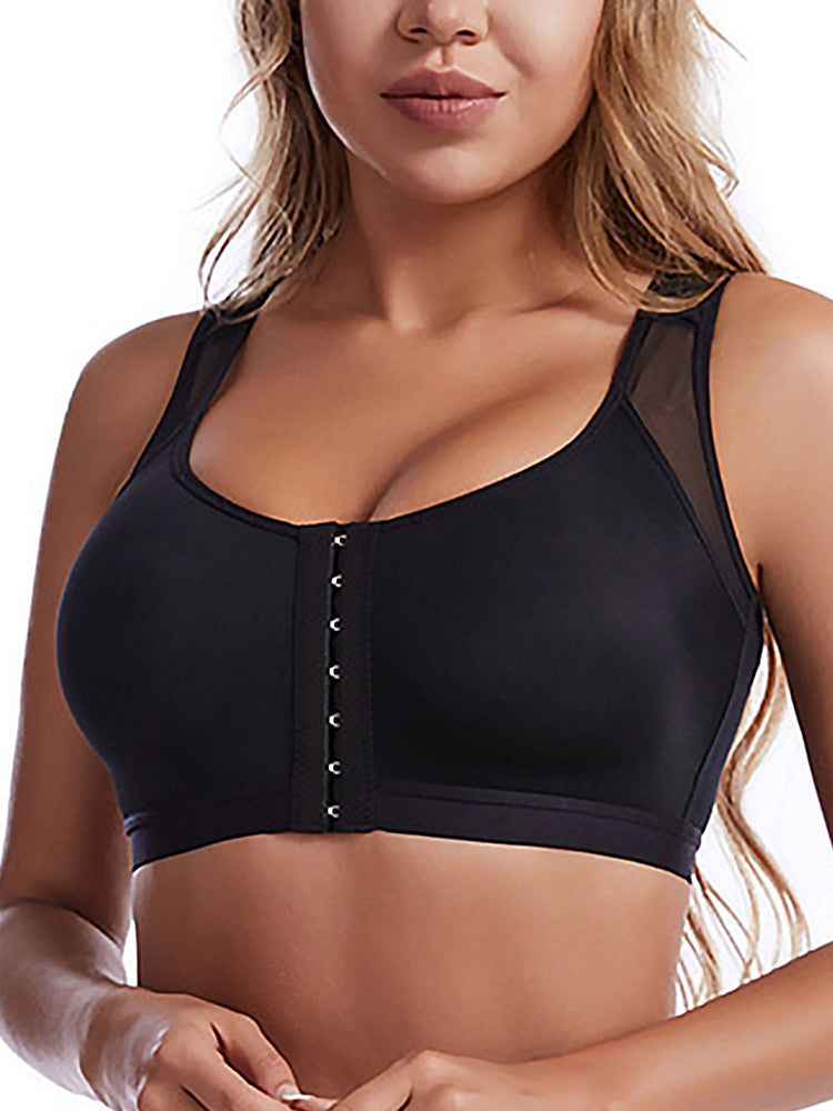 Women's bra with front closure and adjustable straps