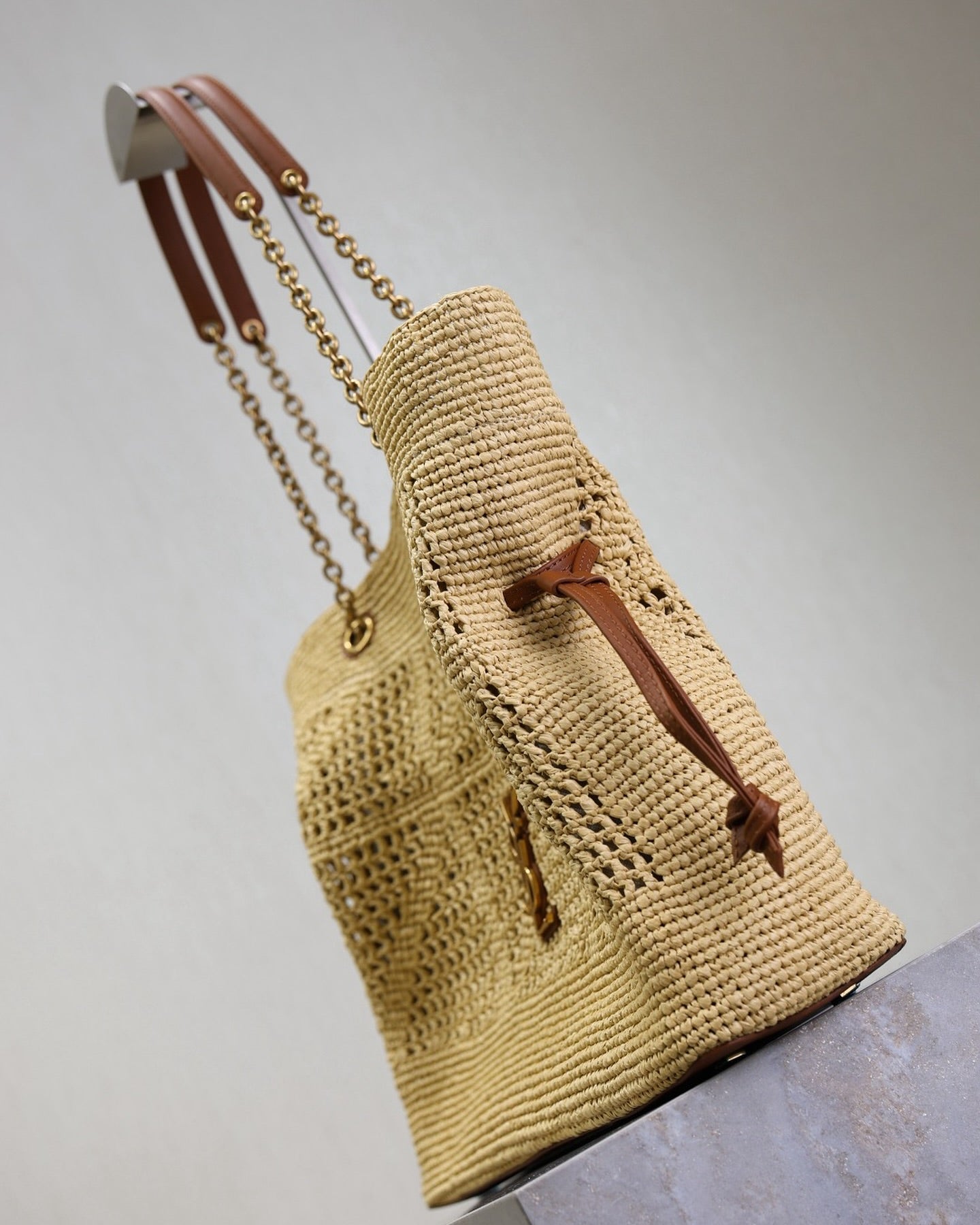 Jamie tote bag with raffia leather trim
