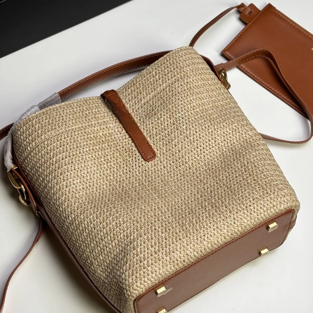 BUCKET RAFFIA MEDIUM
