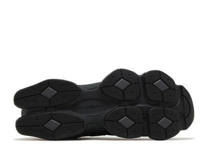 9060 Triple Black
